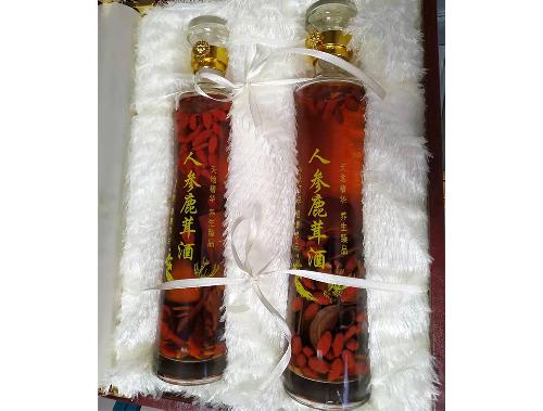 中鹿鹿场人参鹿茸酒